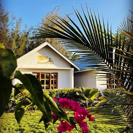 Bed and Breakfast Uroa Getaway Екстер'єр фото