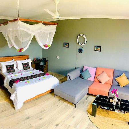 Bed and Breakfast Uroa Getaway Екстер'єр фото