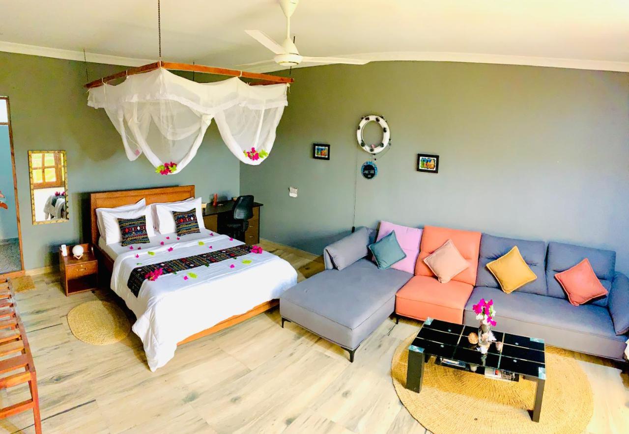Bed and Breakfast Uroa Getaway Екстер'єр фото