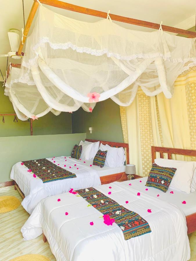 Bed and Breakfast Uroa Getaway Екстер'єр фото