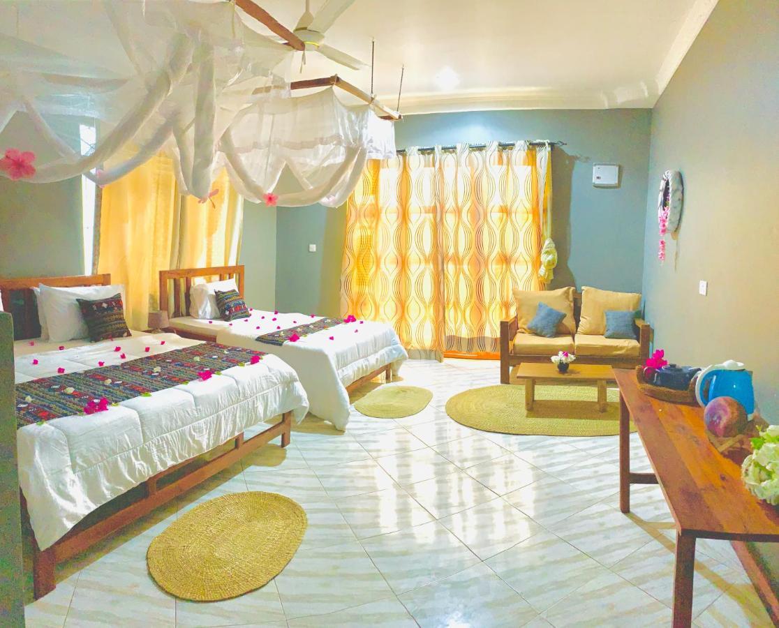 Bed and Breakfast Uroa Getaway Екстер'єр фото